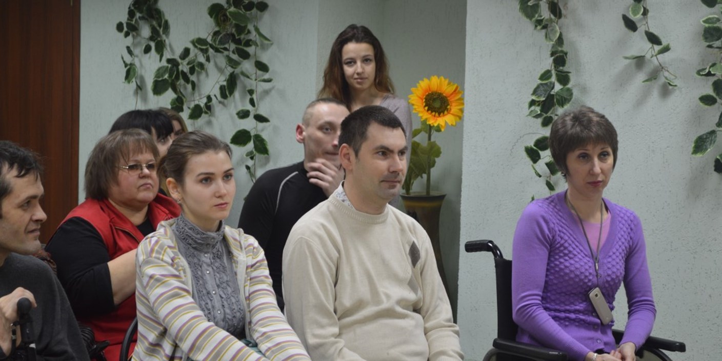 Болезнь молодых: как живут люди с рассеянным склерозом в России